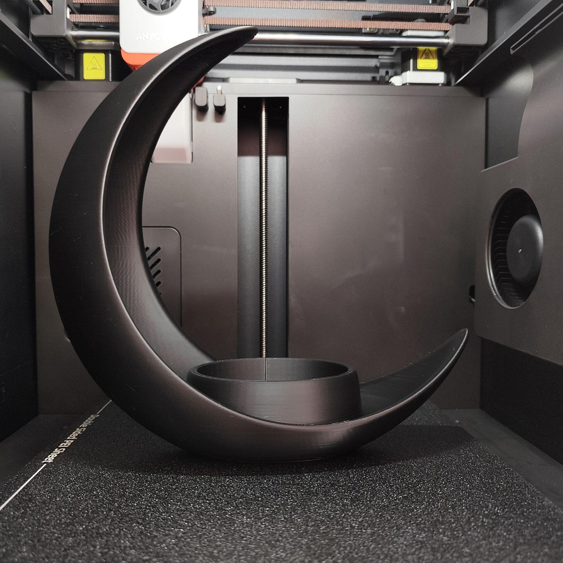 Eliptik Saksı ile Hilal Ay Dekorasyonu