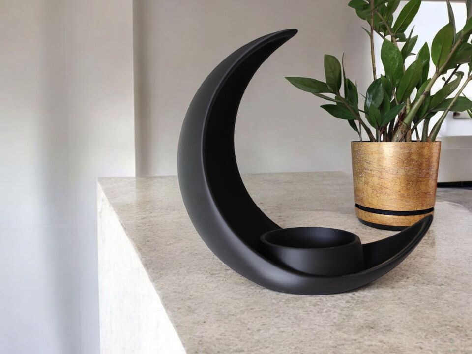 Eliptik Saksı ile Hilal Ay Dekorasyonu