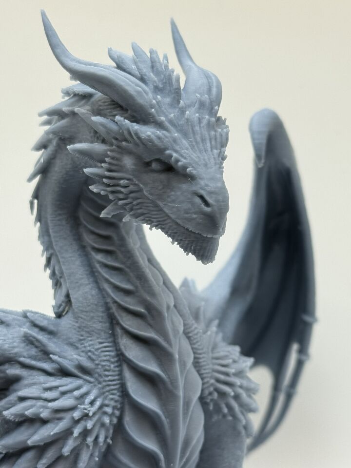 Görkemli Ejderha Figürü